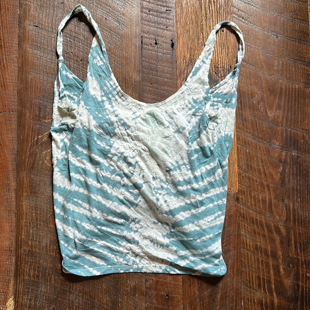 Tie dye, cropped, scoop neck tank top. Brand is Ecote